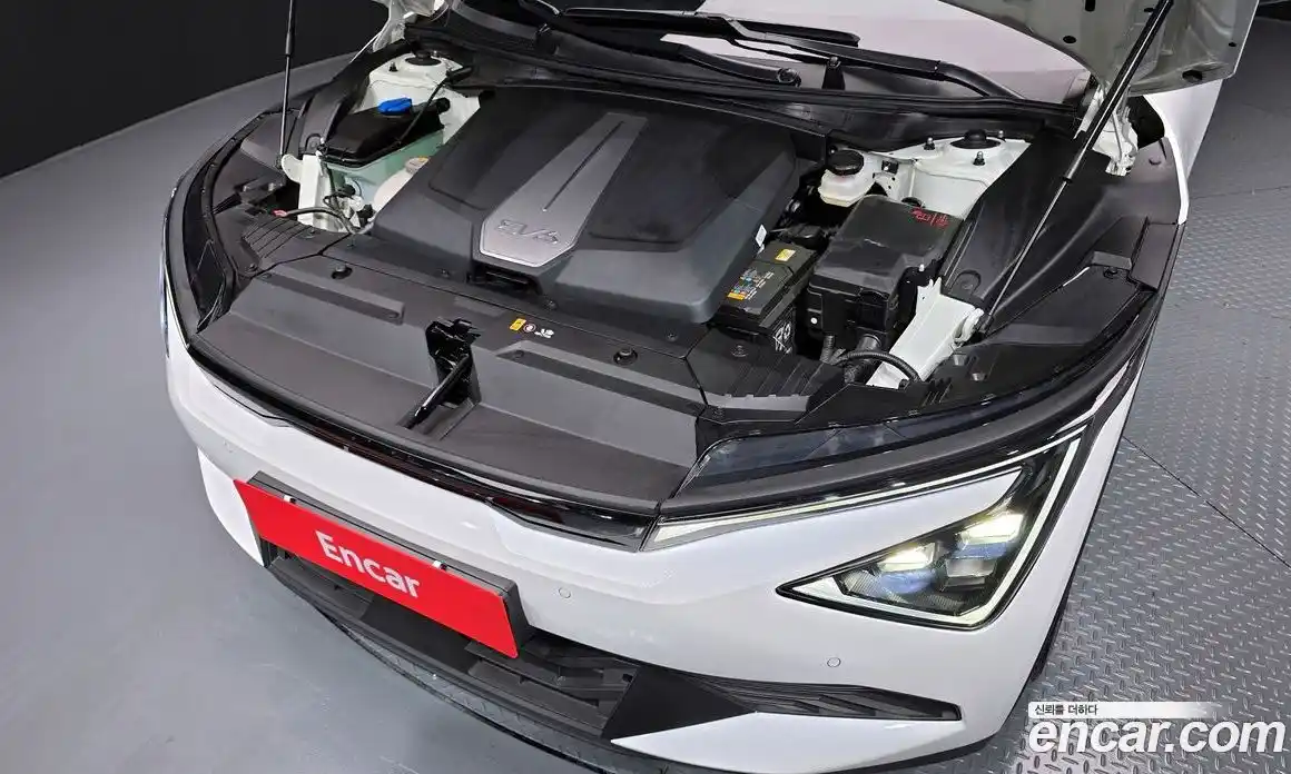 Kia EV6 2025 Автомат в Москве № 19765, фото 6