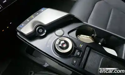 Kia EV6 2025 Автомат в Москве № 19765, миниатюра 9