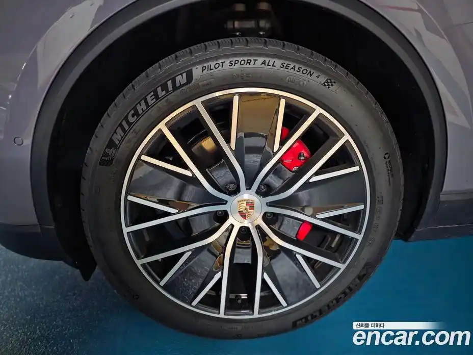 Porsche Macan 2025 Автомат в Москве № 197721, фото 17