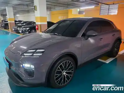 Porsche Macan 2025 Автомат в Москве № 197721, миниатюра 3