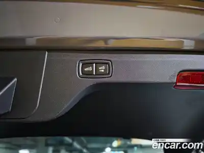 Porsche Macan 2025 Автомат в Москве № 197721, миниатюра 7