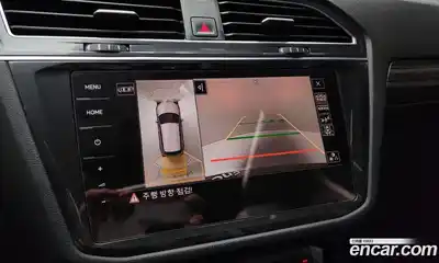 Volkswagen Tiguan 2023 2.0 Автомат в Москве № 199161, миниатюра 11