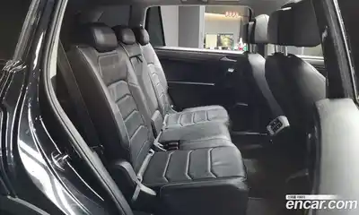 Volkswagen Tiguan 2023 2.0 Автомат в Москве № 199161, миниатюра 9