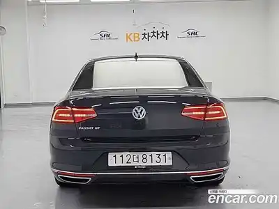 Volkswagen Passat 2018 2.0 Автомат в Москве № 199316, миниатюра 3