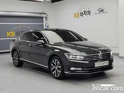 Volkswagen Passat 2018 2.0 Автомат в Москве № 199316, миниатюра 4