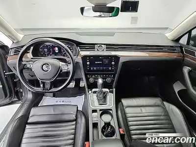 Volkswagen Passat 2018 2.0 Автомат в Москве № 199316, миниатюра 7