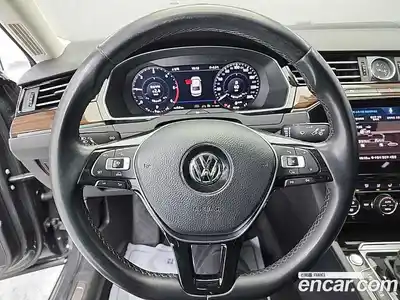 Volkswagen Passat 2018 2.0 Автомат в Москве № 199316, миниатюра 9