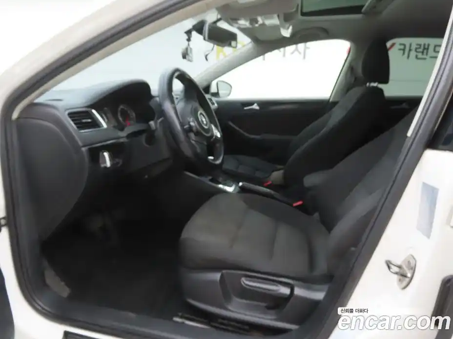 Volkswagen Jetta 2012 2.0 Автомат в Москве № 199367, фото 5