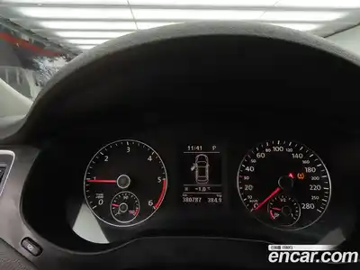 Volkswagen Jetta 2012 2.0 Автомат в Москве № 199367, миниатюра 9