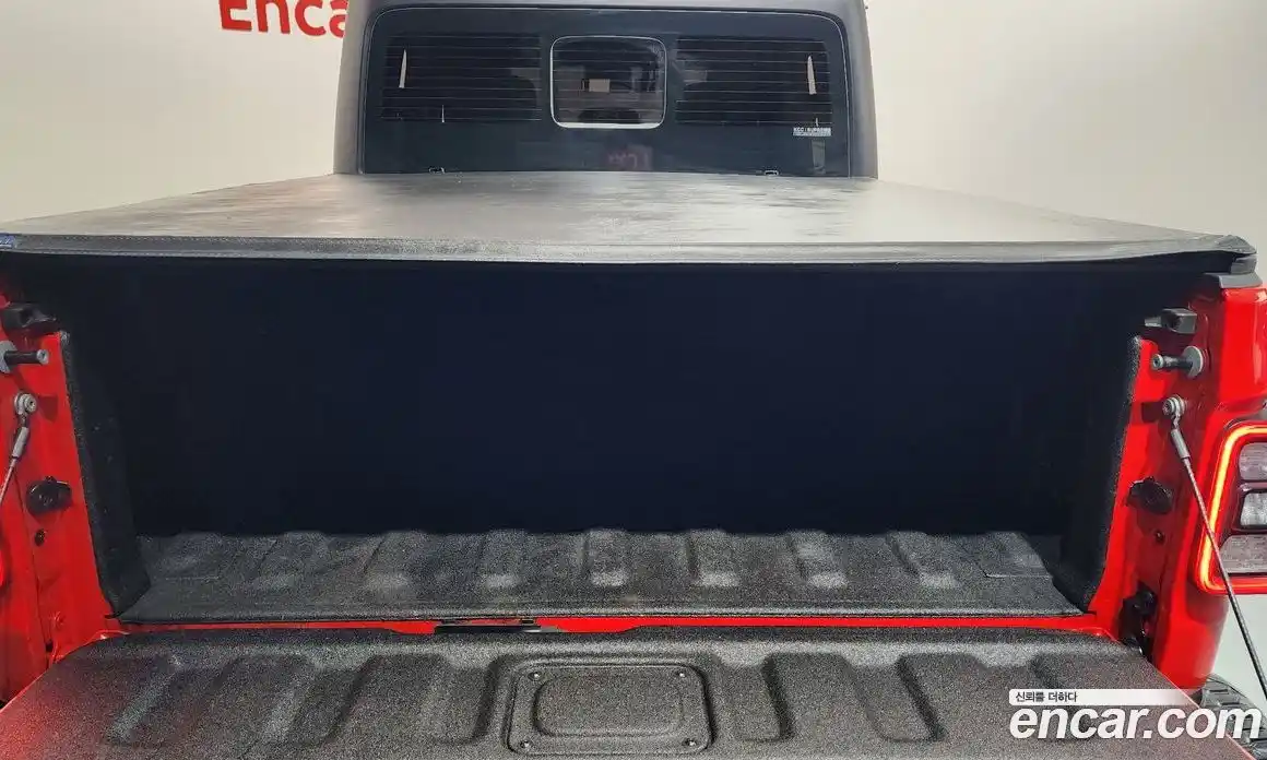 Jeep Gladiator 2022 3.6 Автомат в Москве № 199505, фото 12