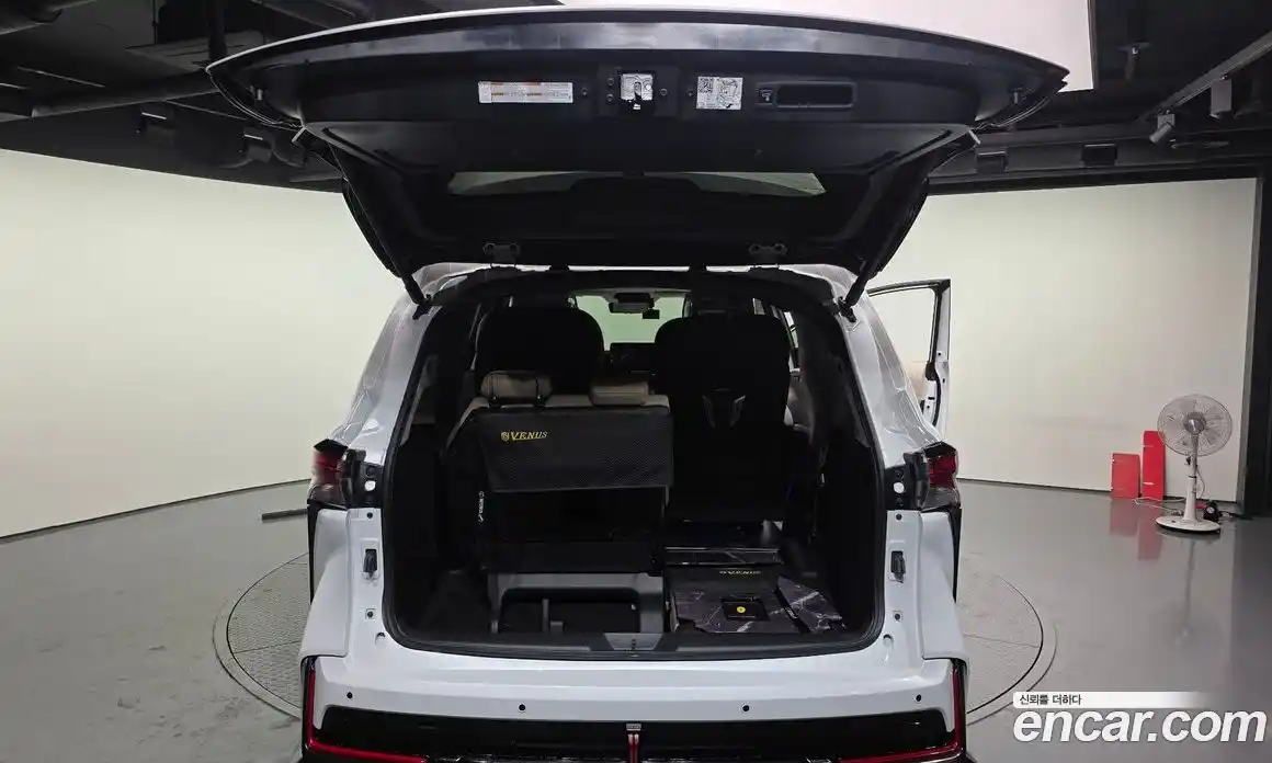 Toyota Sienna 2023 2.5 Автомат в Москве № 199574, фото 20