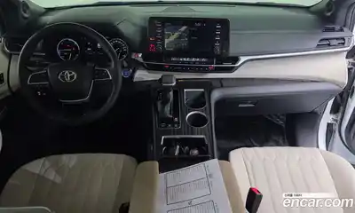 Toyota Sienna 2023 2.5 Автомат в Москве № 199574, миниатюра 7