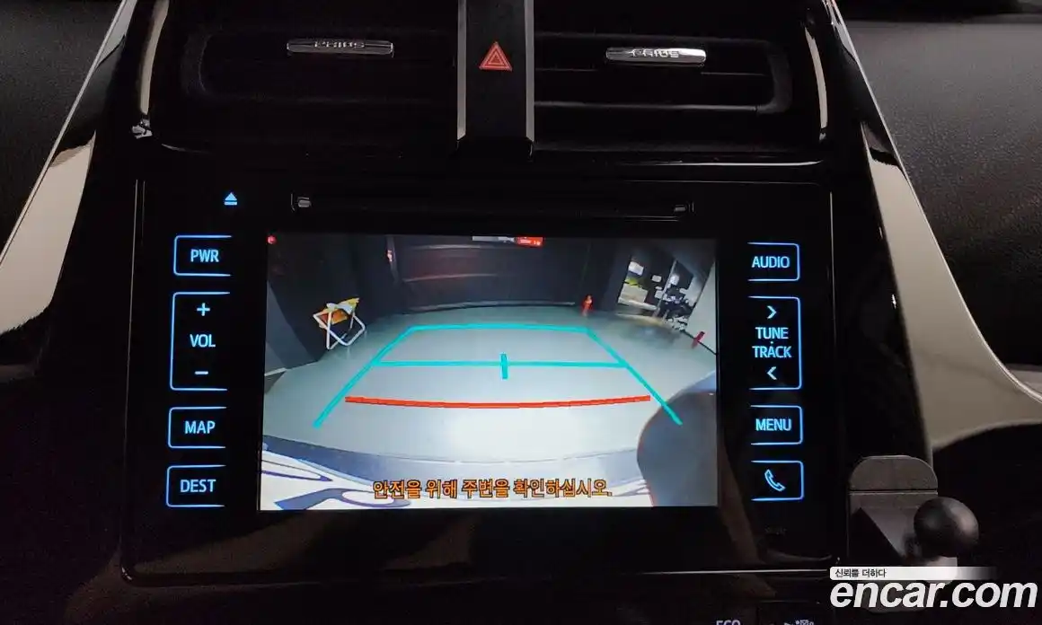 Toyota Prius 2018 1.8 Автомат в Москве № 199679, фото 17