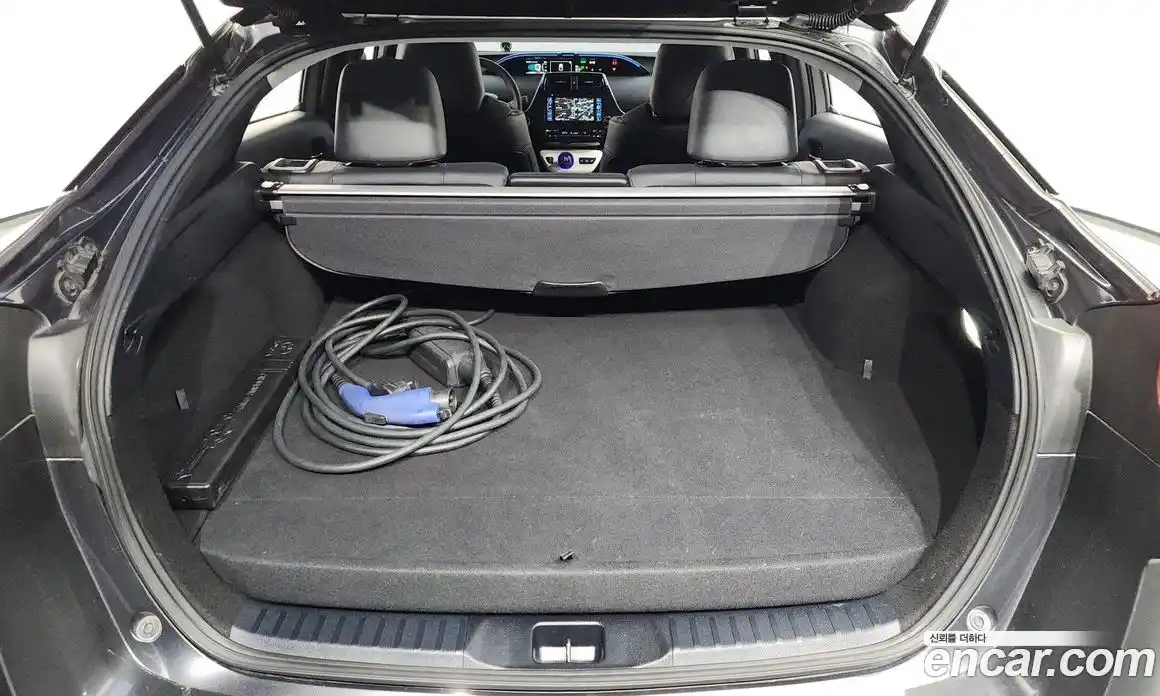 Toyota Prius 2018 1.8 Автомат в Москве № 199679, фото 3