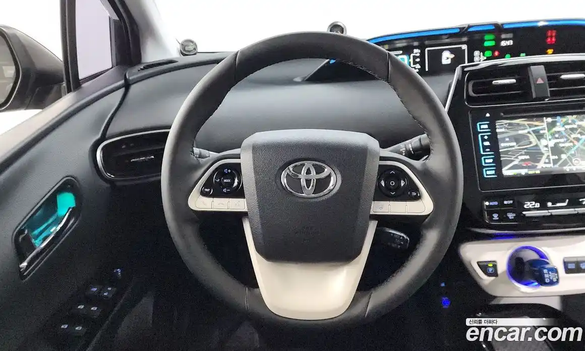Toyota Prius 2018 1.8 Автомат в Москве № 199679, фото 7