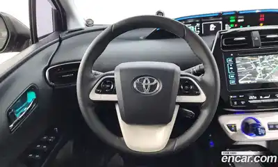 Toyota Prius 2018 1.8 Автомат в Москве № 199679, миниатюра 7