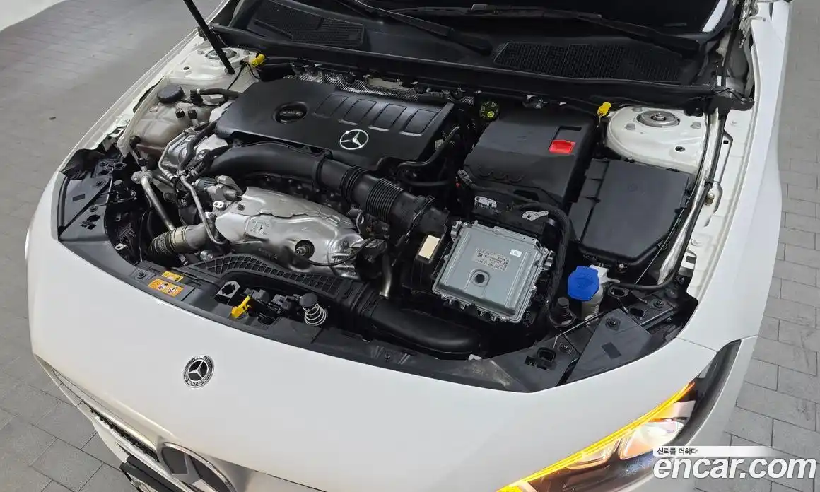 Mercedes-Benz A-Class 2020 2.0 Автомат в Москве № 203801, фото 14