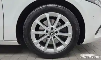 Mercedes-Benz A-Class 2020 2.0 Автомат в Москве № 203801, миниатюра 6