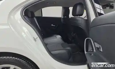 Mercedes-Benz A-Class 2020 2.0 Автомат в Москве № 203801, миниатюра 10