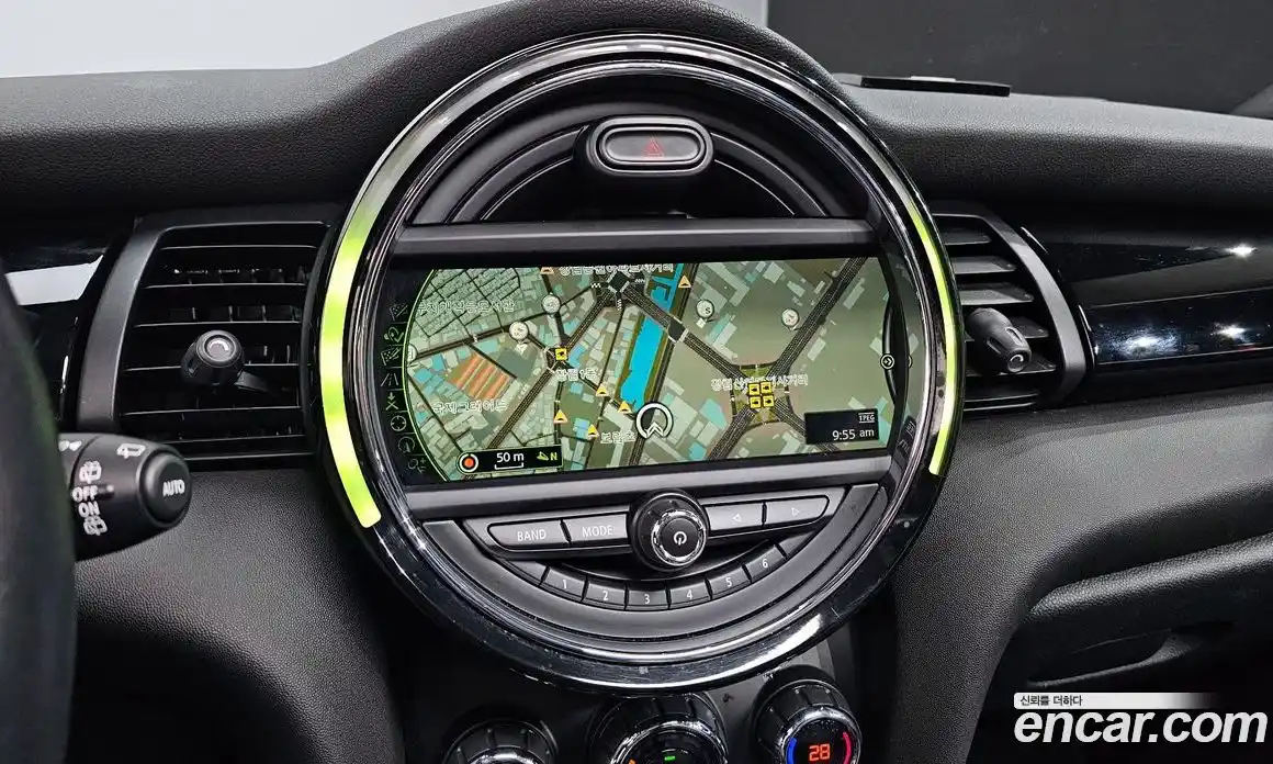 Mini Cooper 2016 1.5 Автомат в Москве № 207479, фото 4