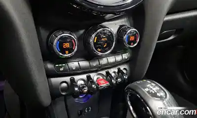 Mini Cooper 2016 1.5 Автомат в Москве № 207479, миниатюра 9
