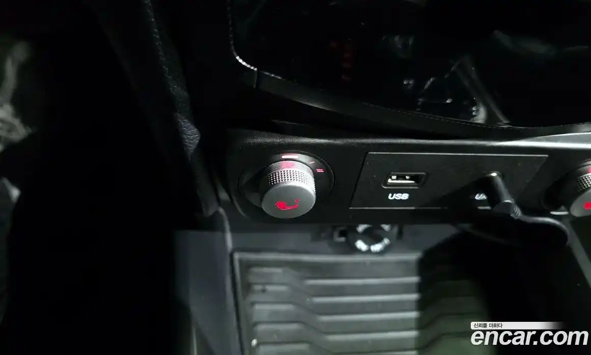 SsangYong TIBOLI 2017 1.6 Автомат в Москве № 207991, фото 13