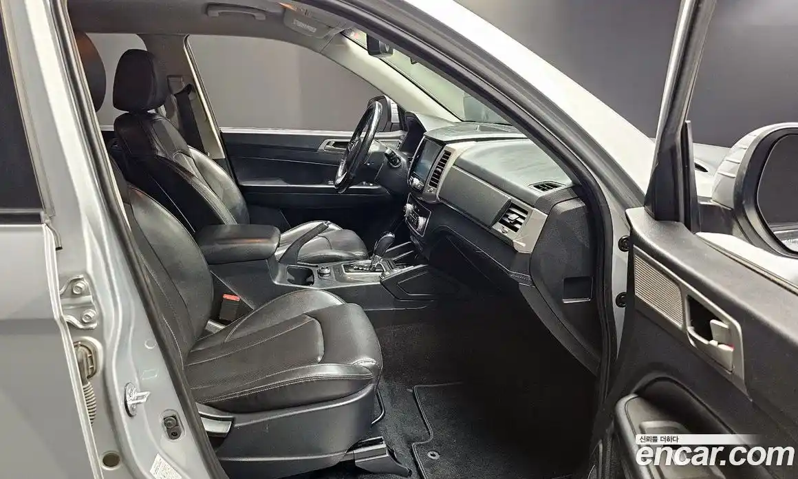 SsangYong Rexton 2018 2.2 Автомат в Москве № 2089, фото 6