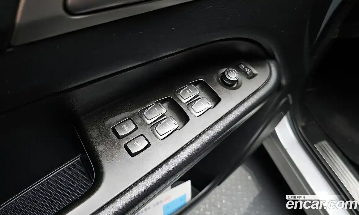 SsangYong Rexton 2018 2.2 Автомат в Москве № 2089, фото 7