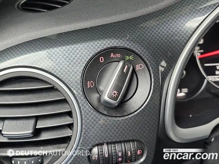 Volkswagen Beatle 2014 2.0 Автомат в Москве № 209919, фото 16