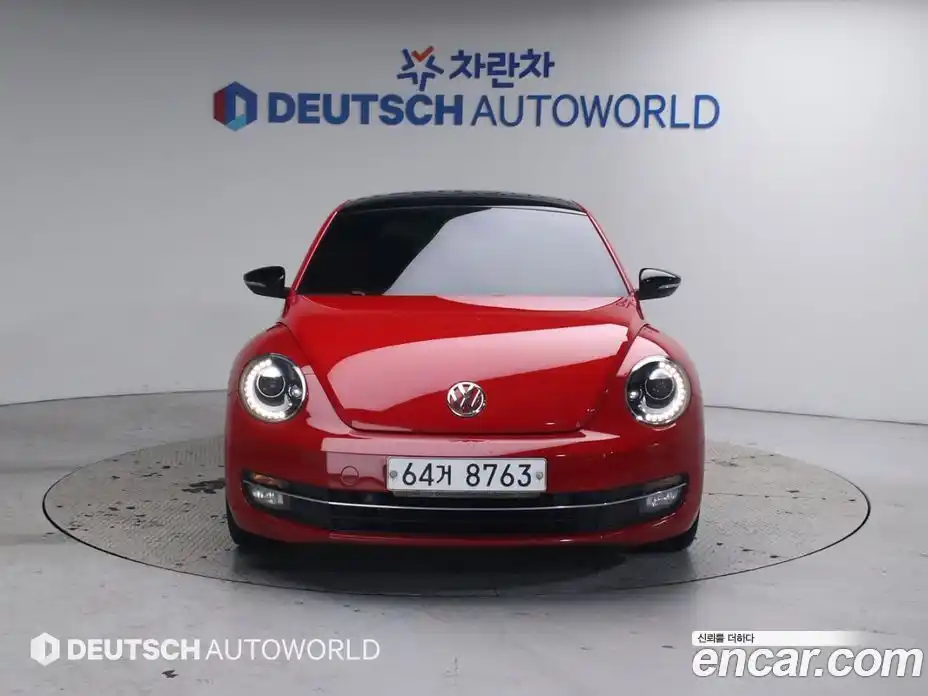 Volkswagen Beatle 2014 2.0 Автомат в Москве № 209919, фото 3