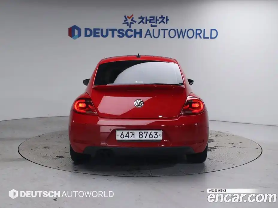 Volkswagen Beatle 2014 2.0 Автомат в Москве № 209919, фото 4