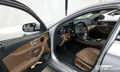 Mercedes-Benz E-Class 2018 2.0 Автомат в Москве № 212026, миниатюра 4