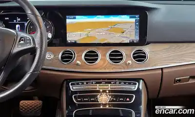 Mercedes-Benz E-Class 2018 2.0 Автомат в Москве № 212026, миниатюра 6