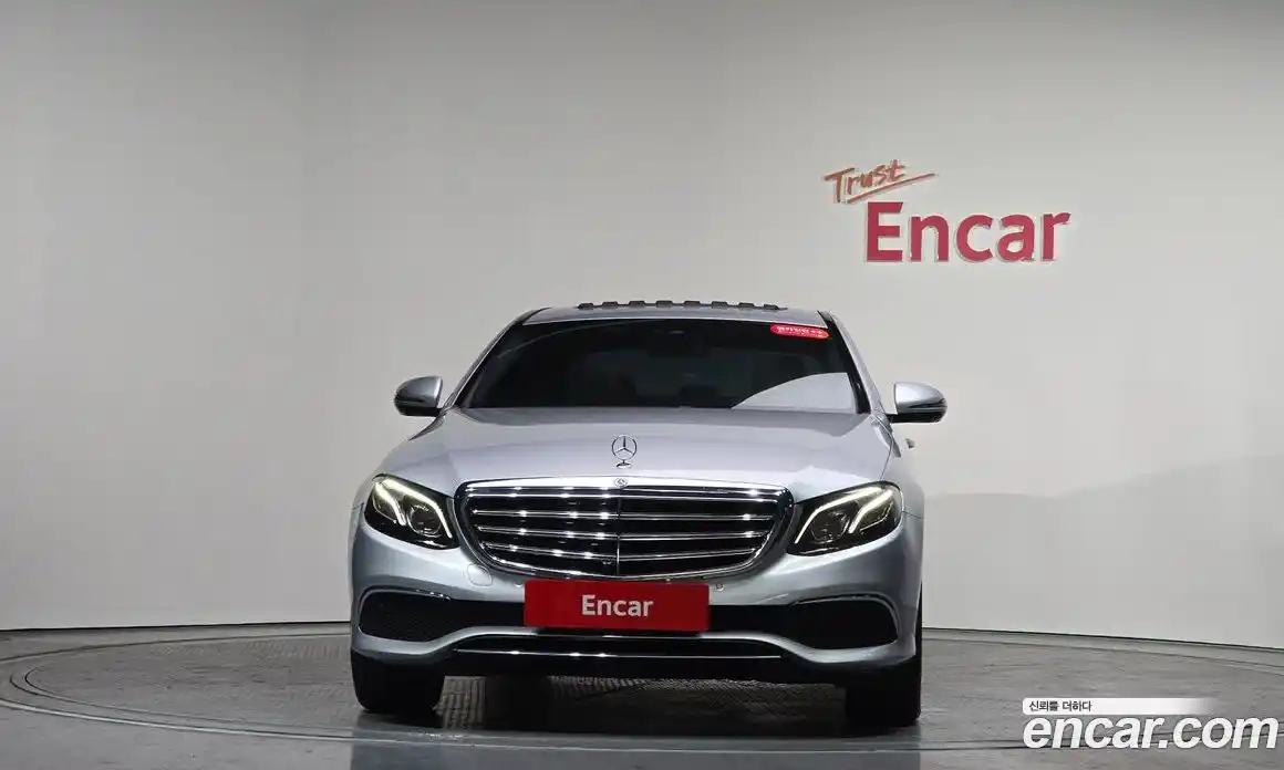 Mercedes-Benz E-Class 2018 2.0 Автомат в Москве № 212026, фото 10