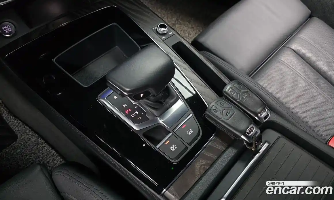 Audi Q5 2023 2.0 Автомат в Москве № 212337, фото 3