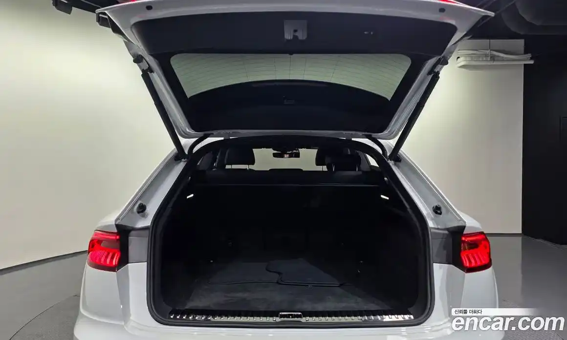 Audi Q8 2021 3.0 Автомат в Москве № 212499, фото 20