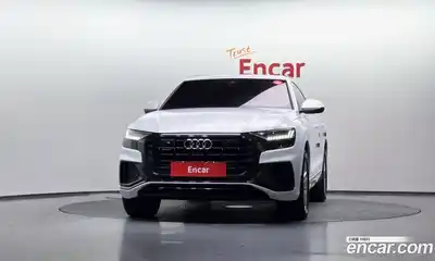 Audi Q8 2021 3.0 Автомат в Москве № 212499, миниатюра 3