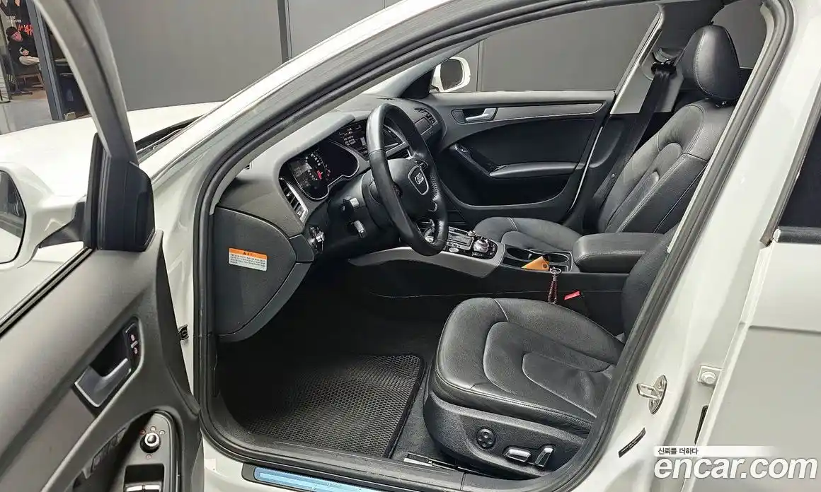 Audi A4 2014 2.0 Автомат в Москве № 212644, фото 12