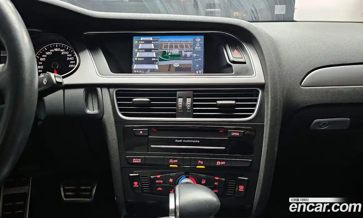 Audi A4 2014 2.0 Автомат в Москве № 212644, фото 14