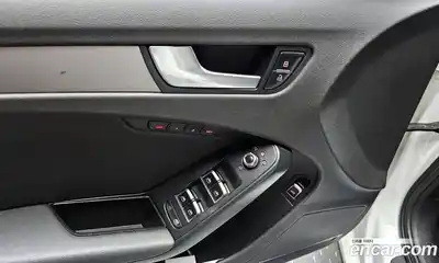 Audi A4 2014 2.0 Автомат в Москве № 212644, миниатюра 3