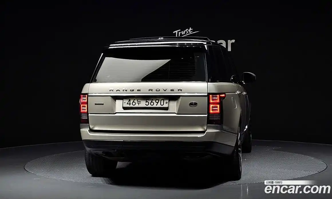 Land Rover Range-Rover 2014 5.0 Автомат в Москве № 213836, фото 11