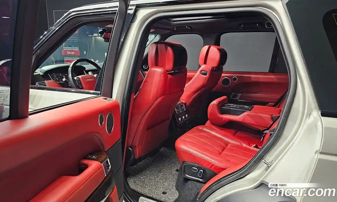 Land Rover Range-Rover 2014 5.0 Автомат в Москве № 213836, фото 16