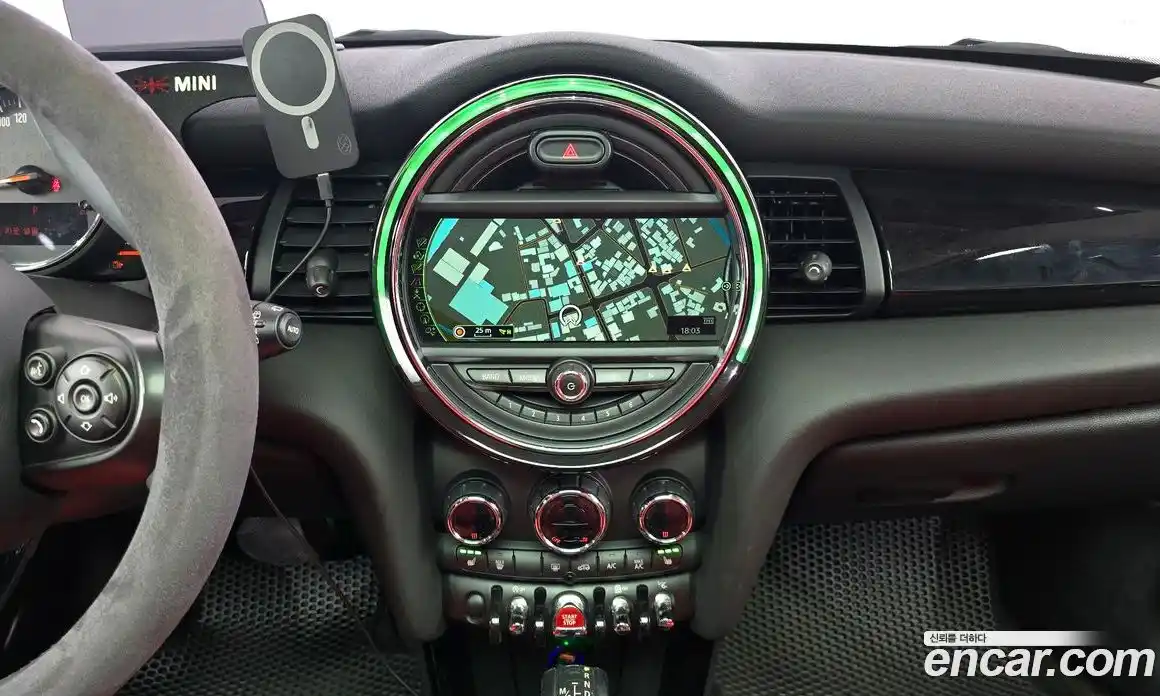 Mini Cooper 2018 1.5 Автомат в Москве № 214276, фото 15