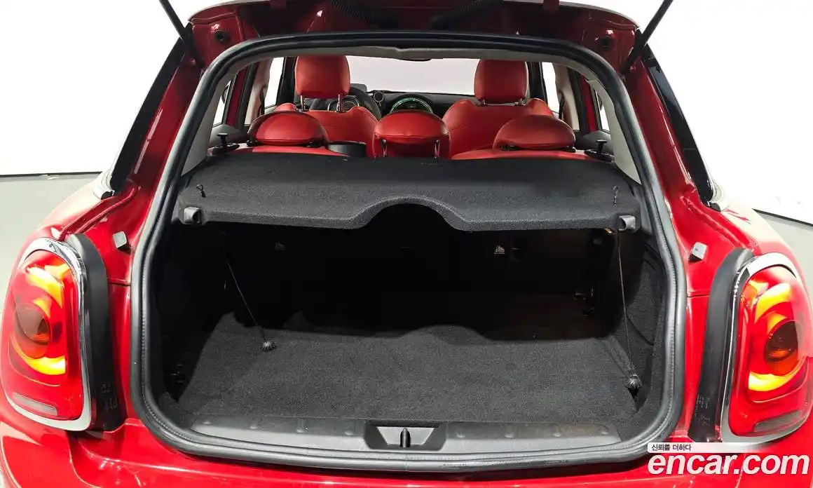 Mini Cooper 2018 1.5 Автомат в Москве № 214276, фото 20