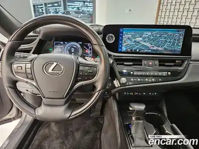Lexus ES 2023 2.5 Вариатор в Москве № 214853, миниатюра 9