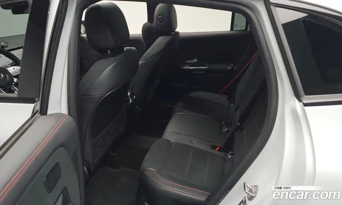 Mercedes-Benz GLA-Class 2022 2.0 Автомат в Москве № 224668, фото 4