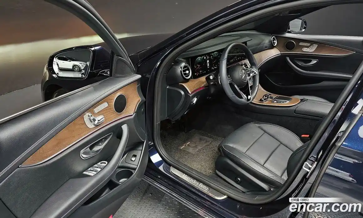 Mercedes-Benz E-Class 2022 2.0 Автомат в Москве № 224901, фото 11