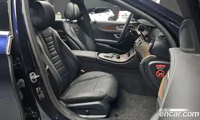 Mercedes-Benz E-Class 2022 2.0 Автомат в Москве № 224901, миниатюра 6