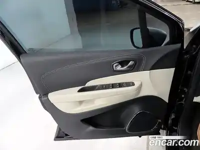 Renault QM3 2019 1.5 Автомат в Москве № 226150, миниатюра 12