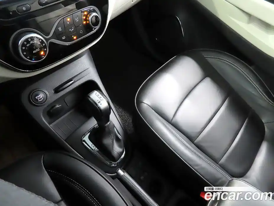 Renault QM3 2019 1.5 Автомат в Москве № 226150, фото 9